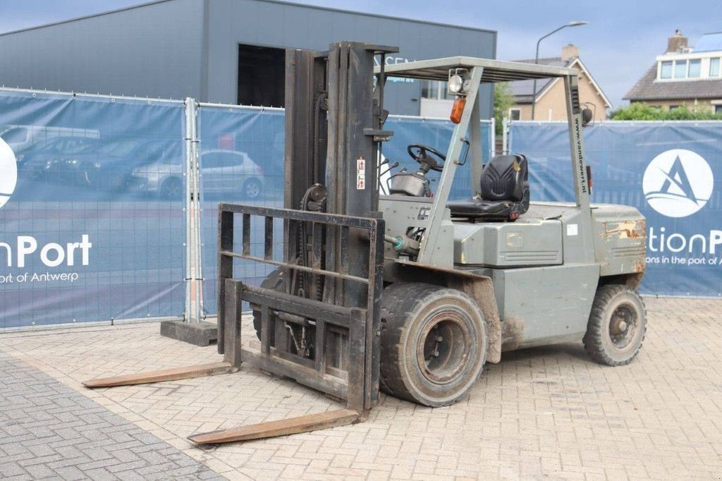 Frontstapler typu Yang FD-45IIP, Gebrauchtmaschine v Antwerpen (Obrázek 10)