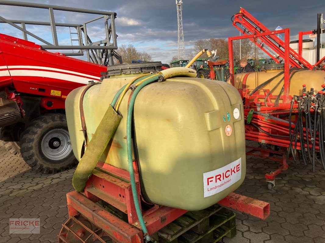 Fronttank für Anbauspritze des Typs Rau 1000 ltr., Gebrauchtmaschine in Bockel - Gyhum (Bild 4)