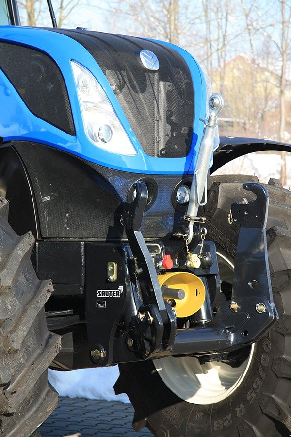 Frontzapfwelle of the type Sauter New Holland T7.195 S - T7.215 S, Neumaschine in Ebersbach (Picture 1)