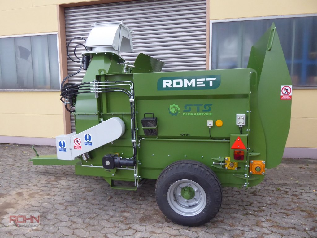 Futterdosiergerät des Typs STS Olbramovice Romet, Neumaschine in Insingen (Bild 1)