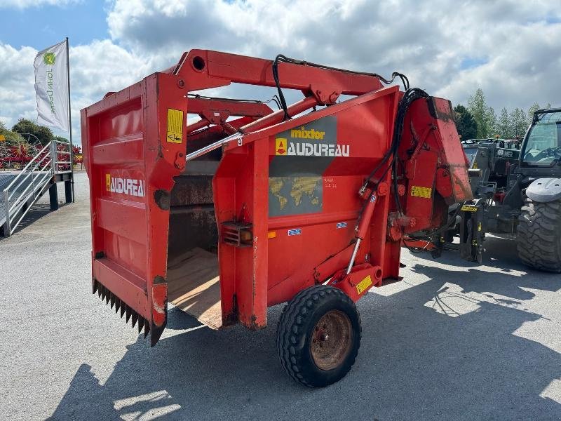 Futtermischwagen des Typs Audureau MIXTOR 4050, Gebrauchtmaschine in Wargnies Le Grand (Bild 4)