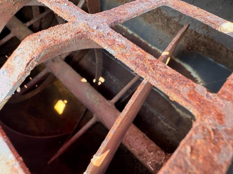 Futtermischwagen des Typs Audureau MIXTOR 4050, Gebrauchtmaschine in Wargnies Le Grand (Bild 8)