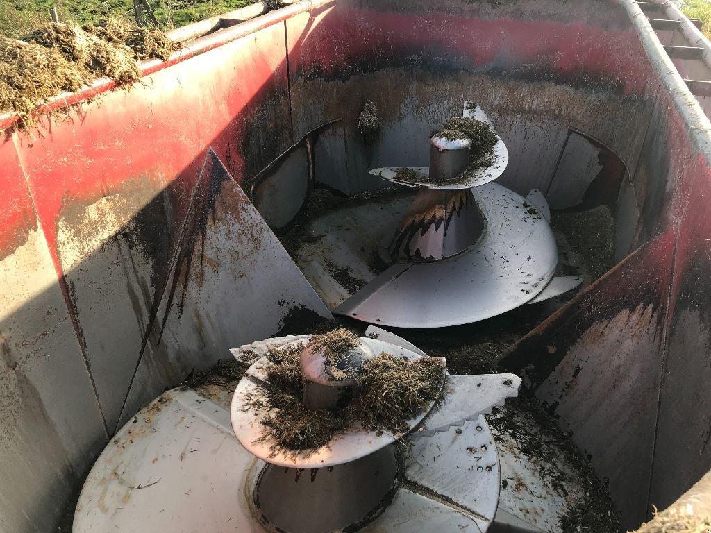 Futtermischwagen типа BVL 15 N 2 S, Gebrauchtmaschine в ST MARTIN EN HAUT (Фотография 4)