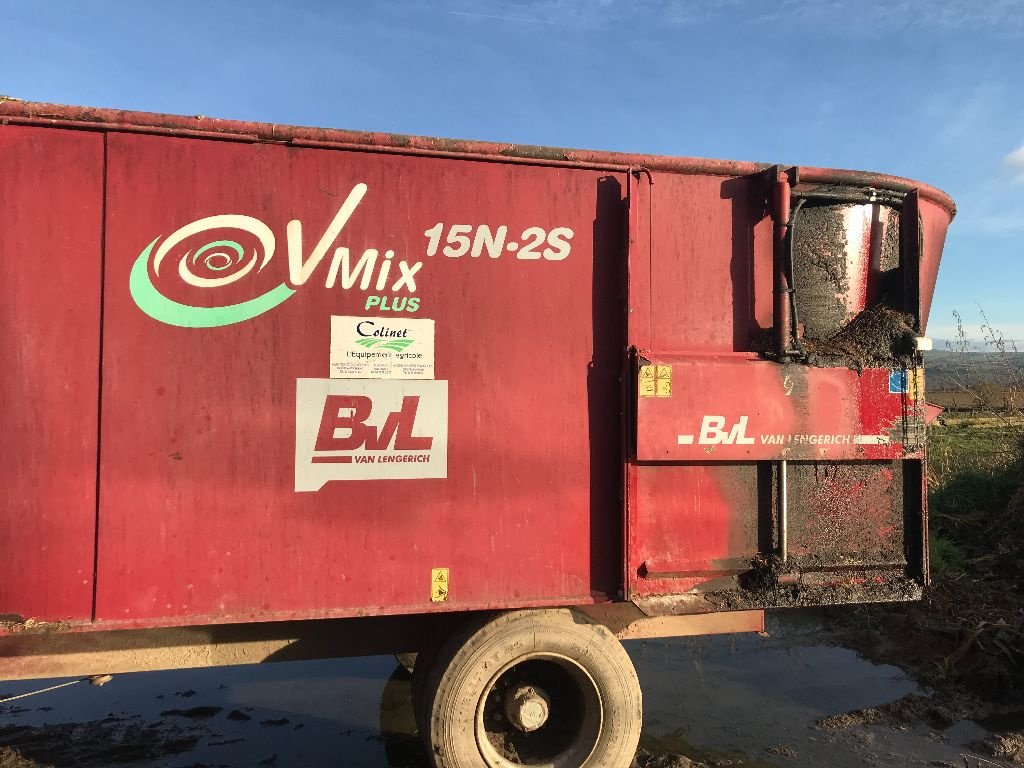 Futtermischwagen типа BVL 15 N 2 S, Gebrauchtmaschine в ST MARTIN EN HAUT (Фотография 2)