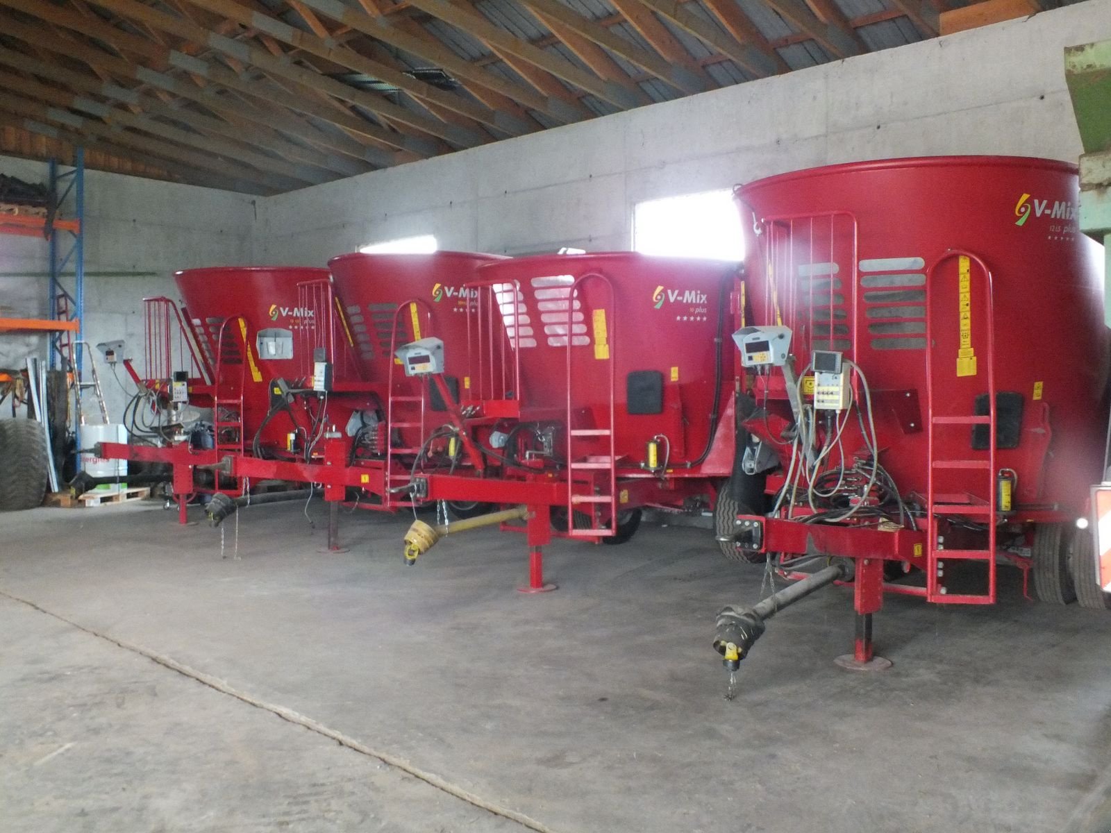 Futtermischwagen of the type BVL BVL V- Mix 13 LS, Gebrauchtmaschine in Putzleinsdorf (Picture 1)