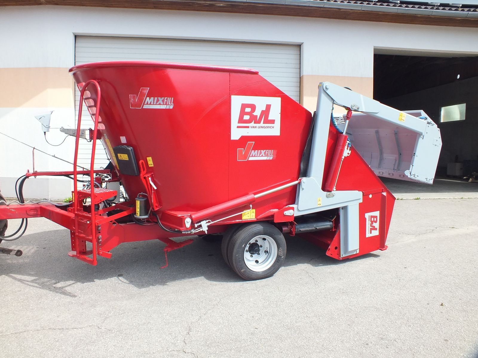 Futtermischwagen typu BVL BVL V- Mix 8 LS, Gebrauchtmaschine v Putzleinsdorf (Obrázek 2)