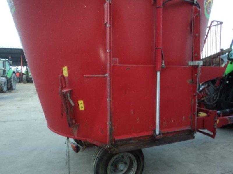 Futtermischwagen del tipo BVL V-MIX 12, Gebrauchtmaschine In MOULLE (Immagine 9)