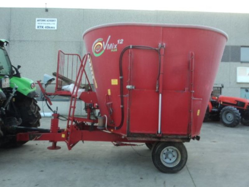 Futtermischwagen del tipo BVL V-MIX 12, Gebrauchtmaschine In MOULLE (Immagine 2)