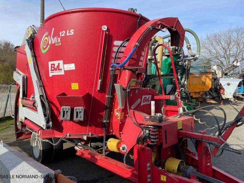 Futtermischwagen a típus BVL V-MIX 12LS, Gebrauchtmaschine ekkor: JOSSELIN (Kép 2)