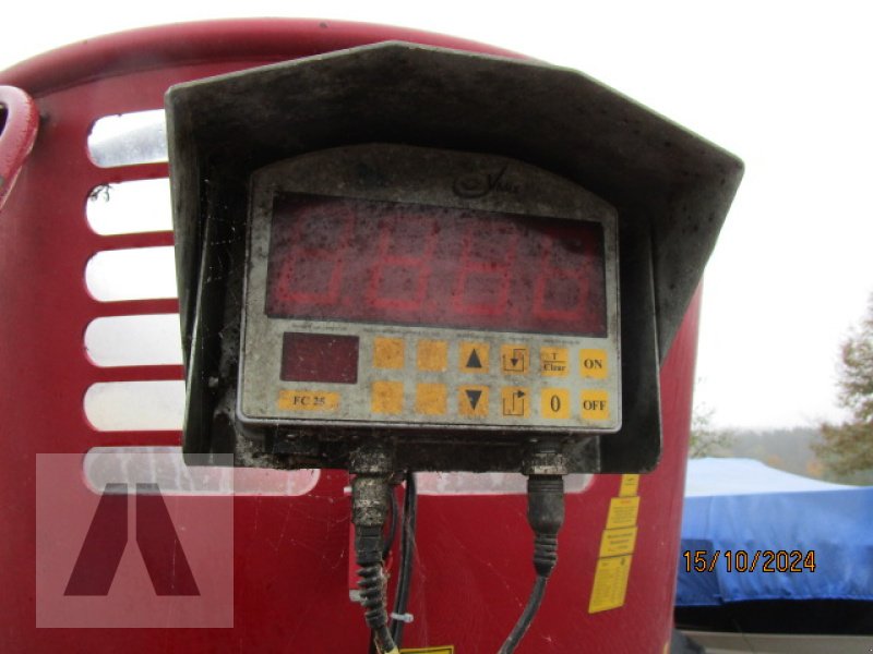 Futtermischwagen del tipo BVL V-Mix 13-2S, Gebrauchtmaschine In Soyen (Immagine 8)