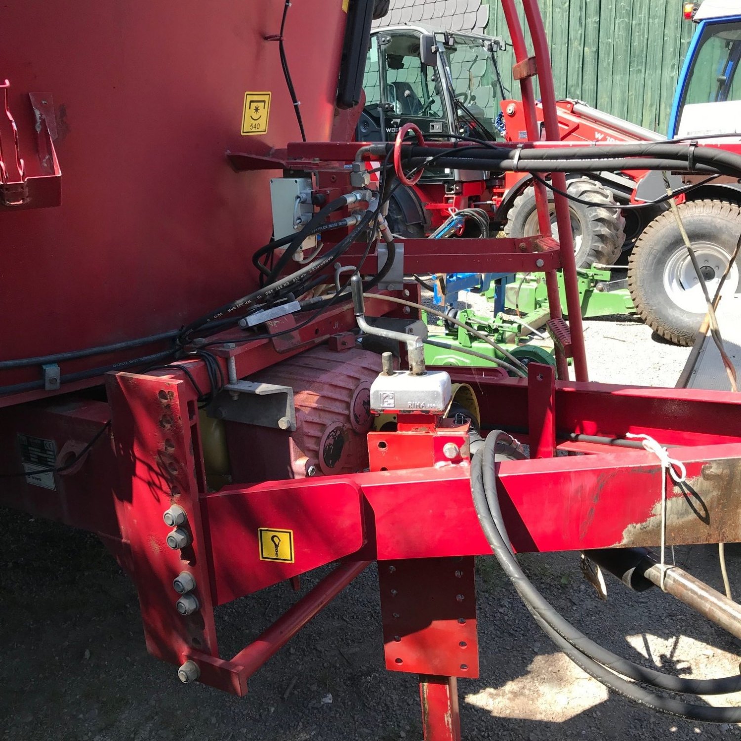 Futtermischwagen of the type BVL V-MIX 17N 2S Plus, Gebrauchtmaschine in Diemelsee (Picture 3)