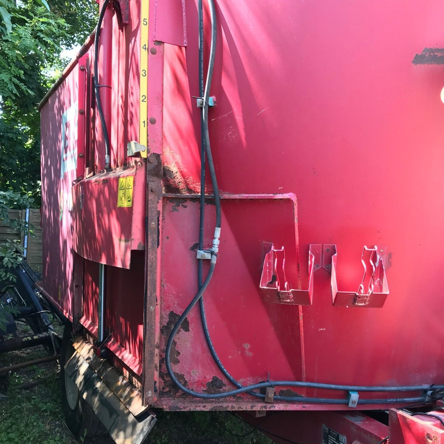 Futtermischwagen of the type BVL V-MIX 17N 2S Plus, Gebrauchtmaschine in Diemelsee (Picture 4)