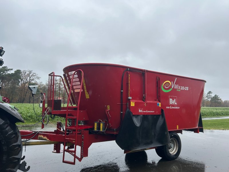 Futtermischwagen des Typs BVL V-Mix 20-2S Plus, Gebrauchtmaschine in Hämelhausen (Bild 1)