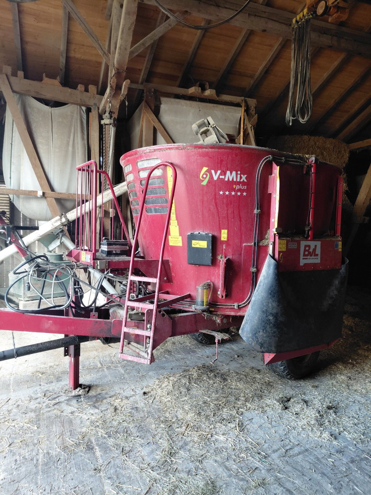 Futtermischwagen типа BVL V-Mix 9 Plus, Gebrauchtmaschine в Emmering (Фотография 1)