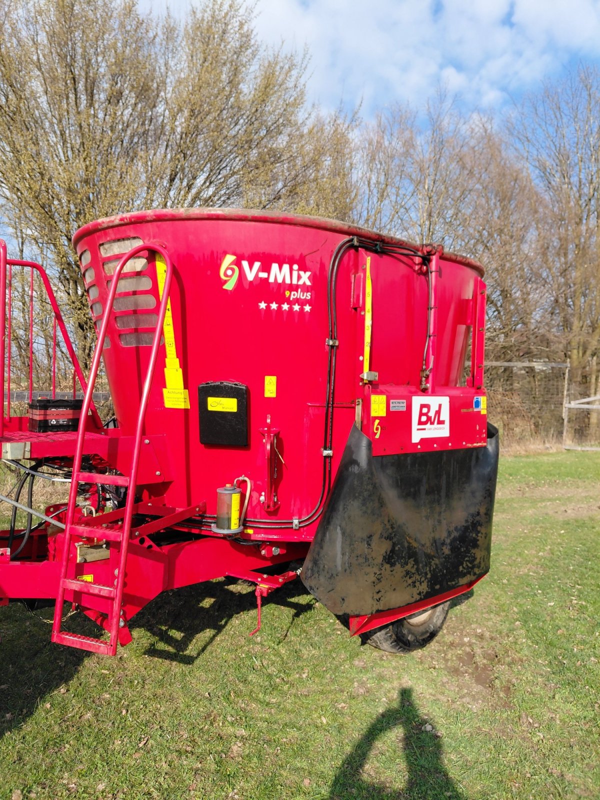 Futtermischwagen van het type BVL V-Mix 9 Plus, Gebrauchtmaschine in Emmering (Foto 3)