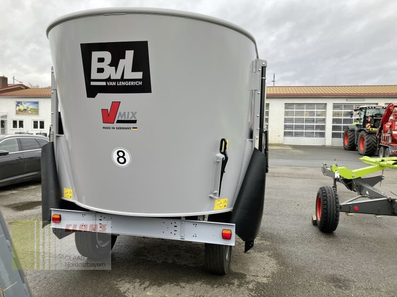 Futtermischwagen des Typs BVL V-MIX PLUS 10N-1S, Neumaschine in Cham (Bild 6)