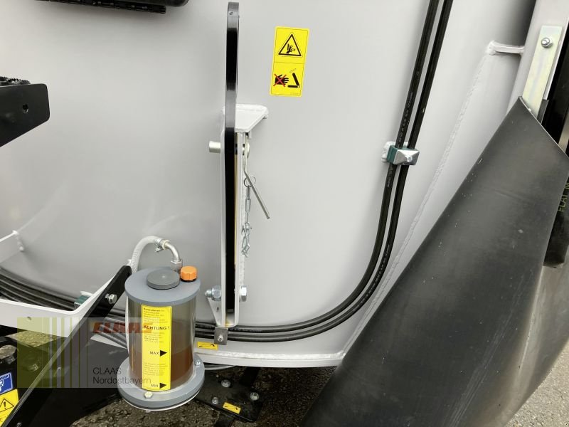 Futtermischwagen des Typs BVL V-MIX PLUS 10N-1S, Neumaschine in Cham (Bild 12)