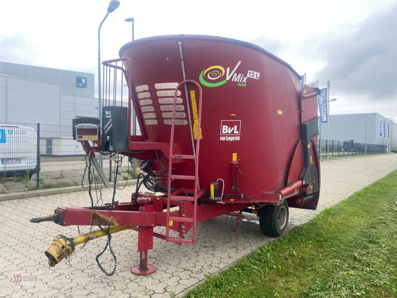 Futtermischwagen del tipo BVL V-MIX PLUS 12L, Gebrauchtmaschine In Oyten (Immagine 2)
