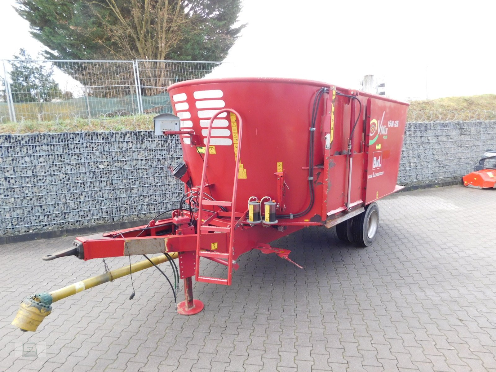 Futtermischwagen a típus BVL V MIX PLUS 15N-2S, Gebrauchtmaschine ekkor: Gross-Bieberau (Kép 2)