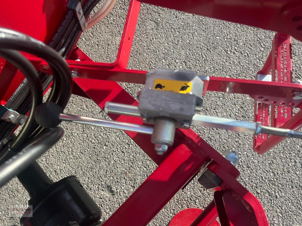 Futtermischwagen des Typs BVL V-Mix Plus 18 - 2S, Neumaschine in Tuntenhausen (Bild 13)