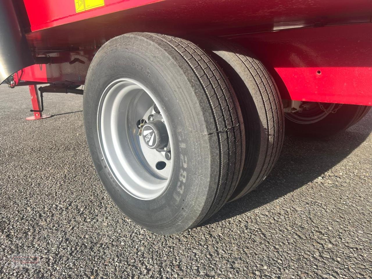 Futtermischwagen des Typs BVL V-Mix Plus 18 - 2S, Neumaschine in Tuntenhausen (Bild 16)