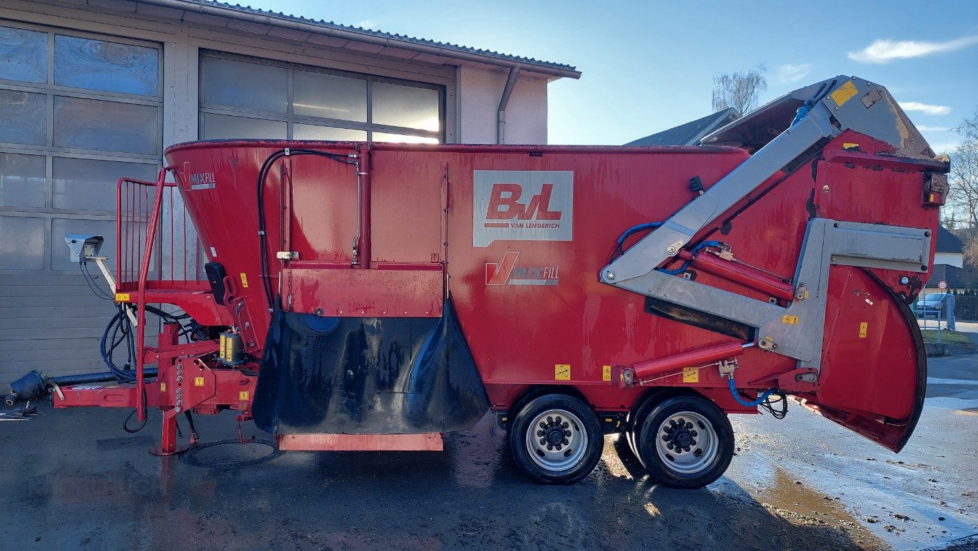Futtermischwagen des Typs BVL V-Mix Plus 20-2S LS, Gebrauchtmaschine in Wangen (Bild 3)