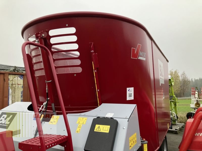 Futtermischwagen des Typs BVL V-MIX PLUS 20H-2S, Vorführmaschine in Bad Abbach (Bild 2)