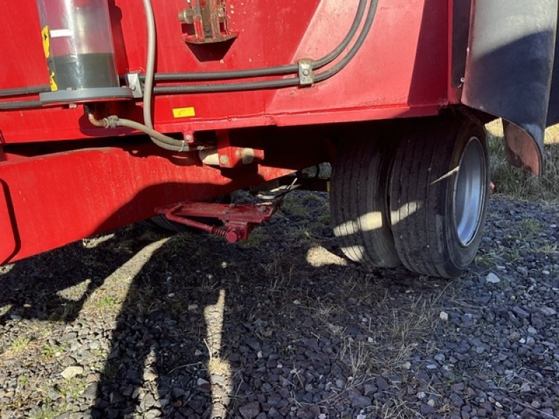 Futtermischwagen του τύπου BVL Vmix14.1S, Gebrauchtmaschine σε SAINT NIZIER DE FORNAS (Φωτογραφία 3)