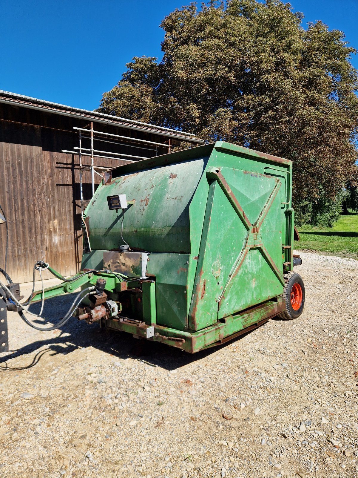 Futtermischwagen del tipo Eigenbau Futtermischwagen, Gebrauchtmaschine en Geltendorf (Imagen 1)