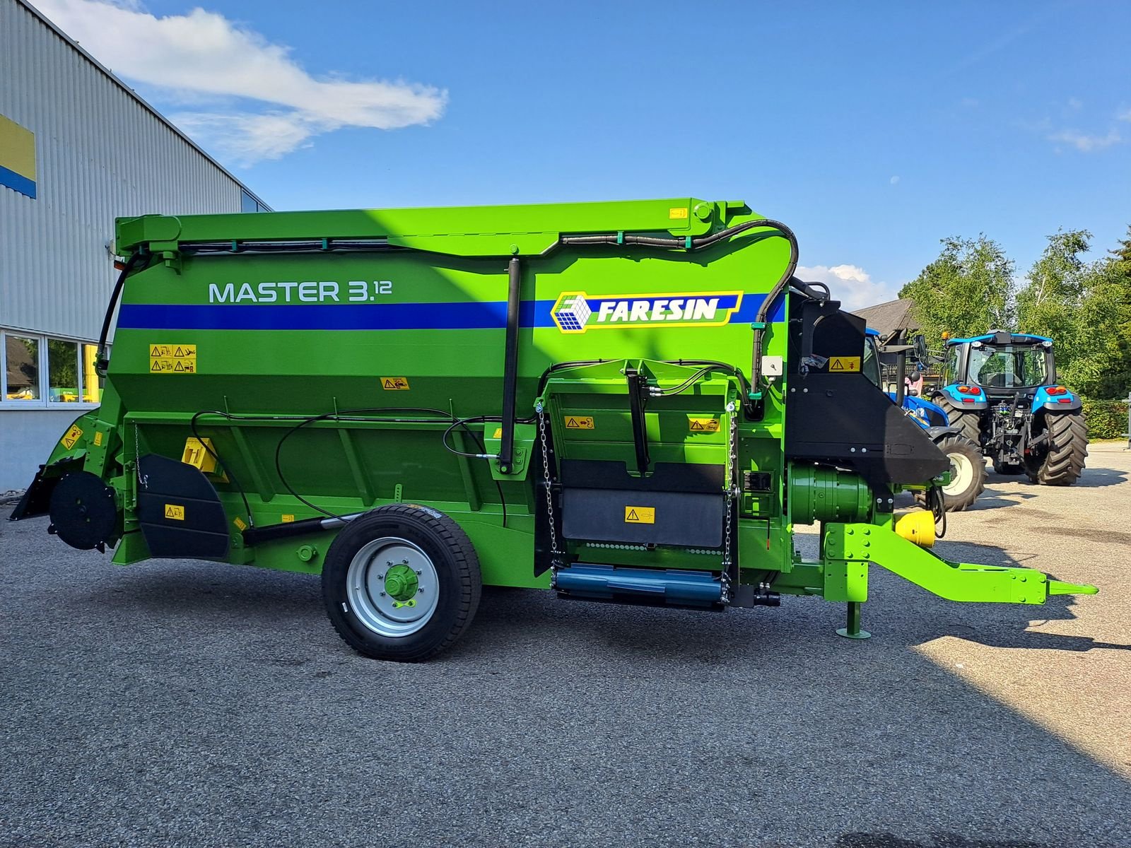 Futtermischwagen des Typs Faresin Master 3.12, Neumaschine in Burgkirchen (Bild 5)