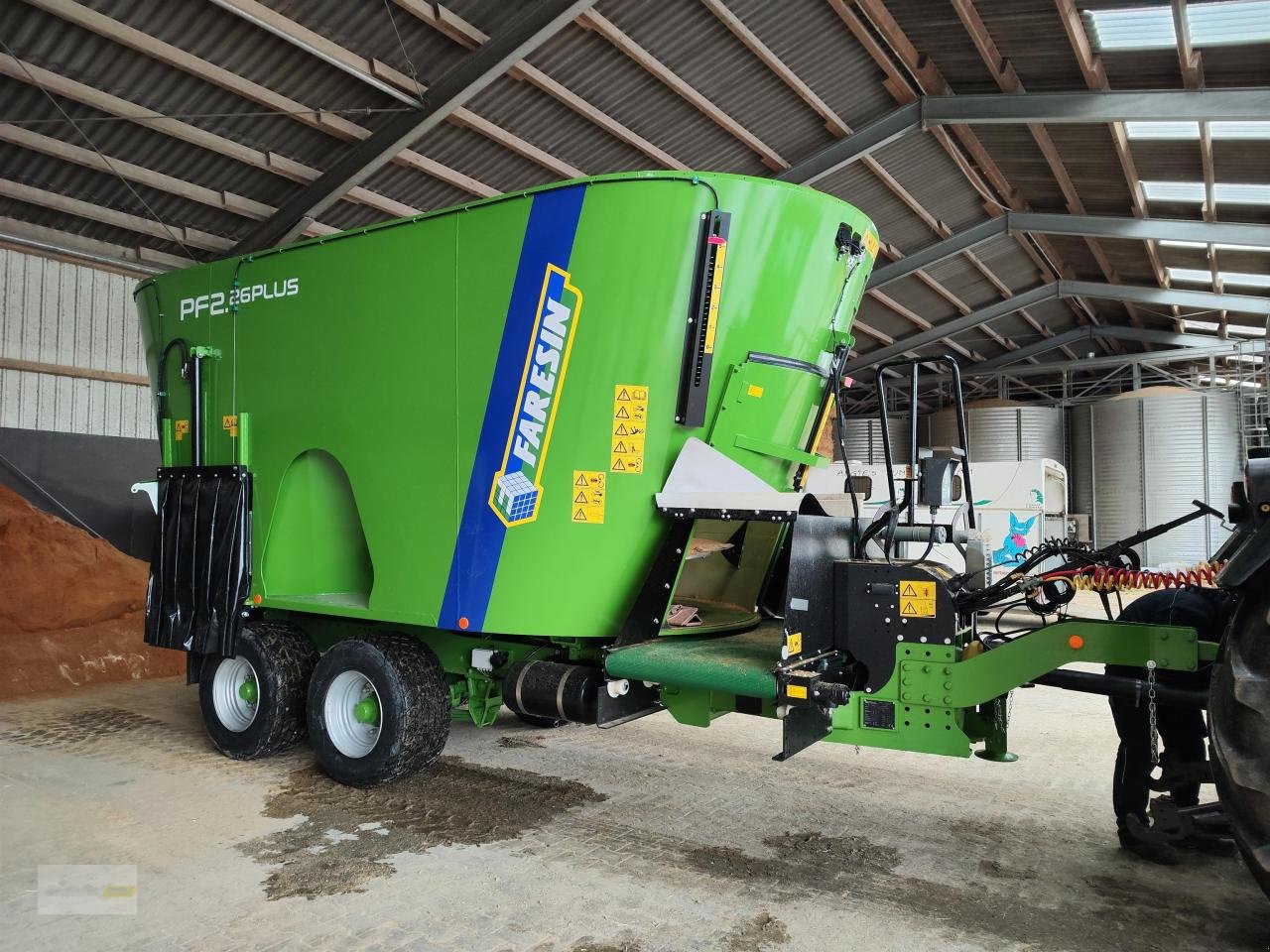Futtermischwagen van het type Faresin PF 2.26 Plus PF2 F, Neumaschine in Jucken (Foto 1)