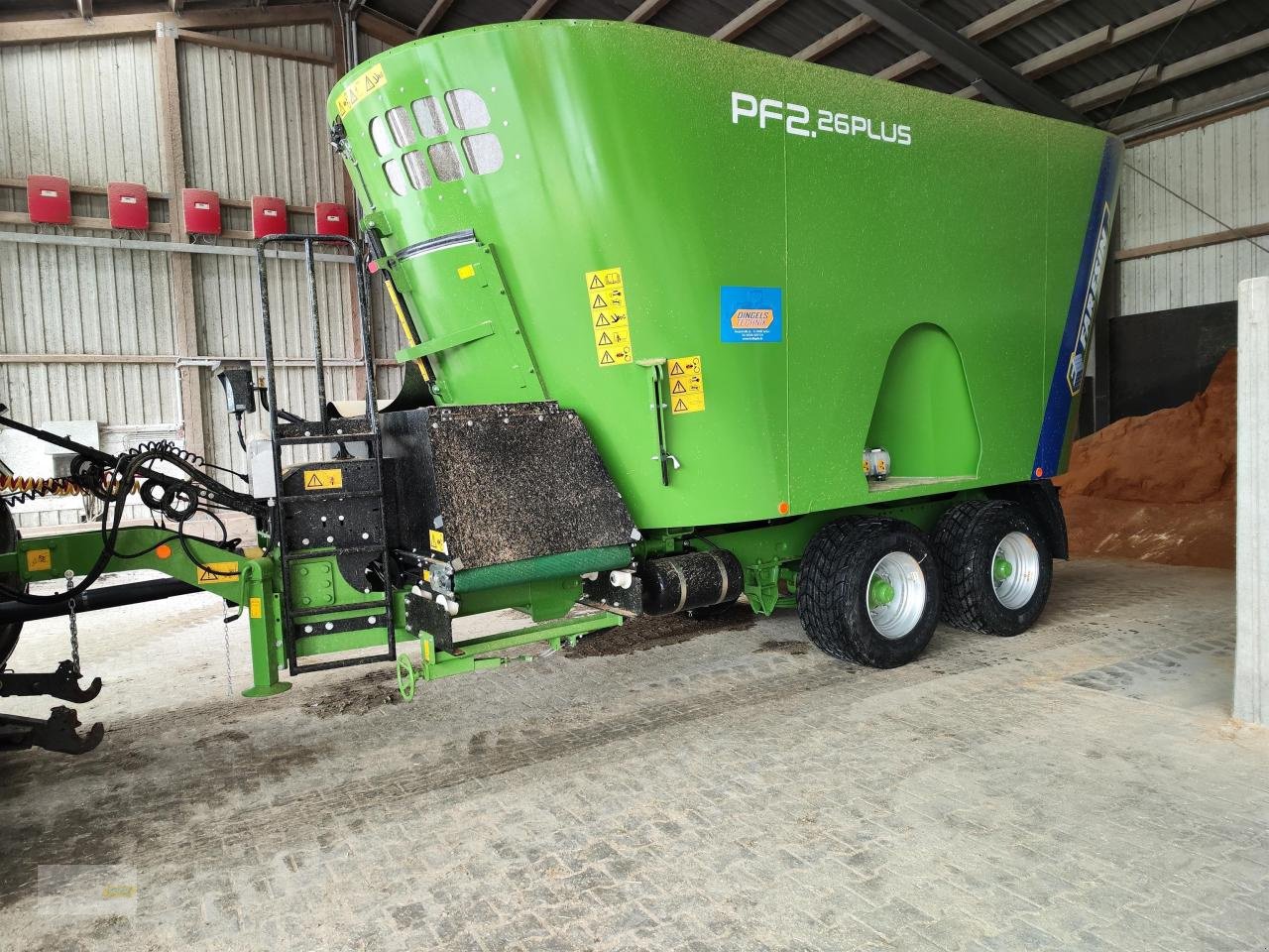 Futtermischwagen van het type Faresin PF 2.26 Plus PF2 F, Neumaschine in Jucken (Foto 2)