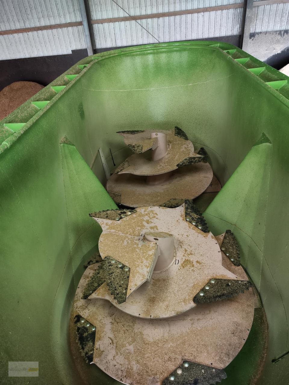 Futtermischwagen van het type Faresin PF 2.26 Plus PF2 F, Neumaschine in Jucken (Foto 8)