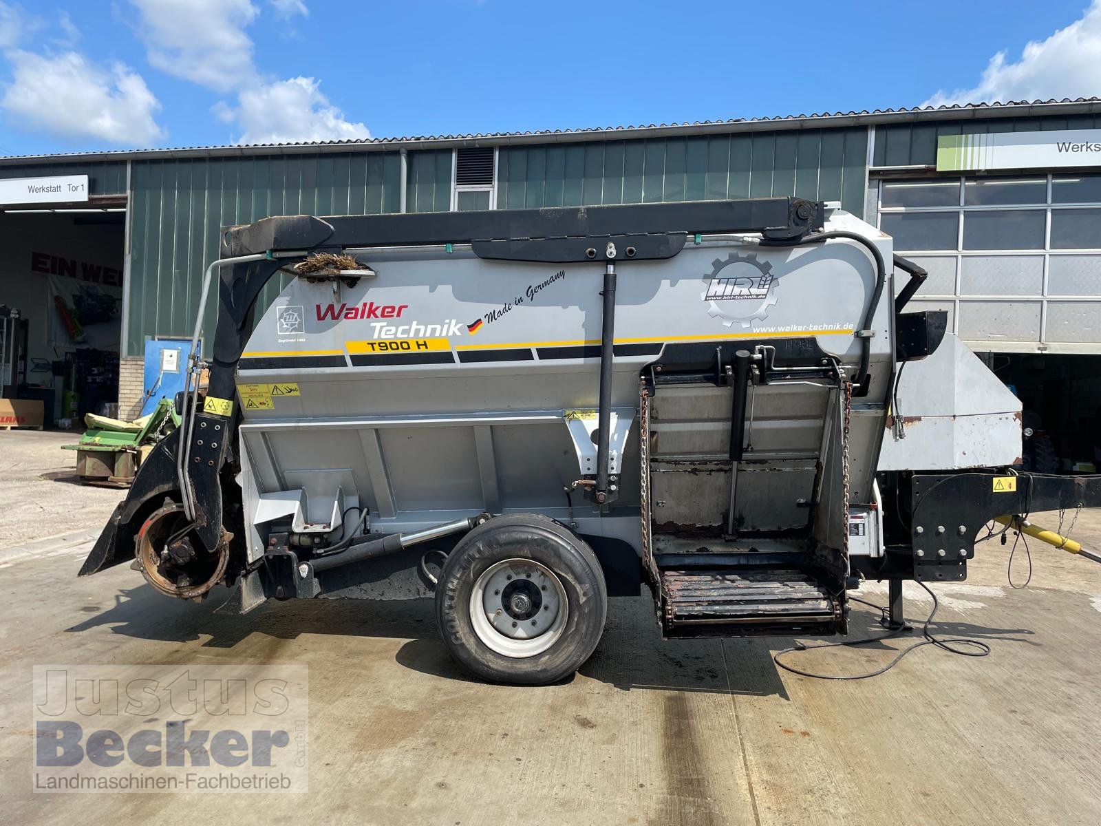 Futtermischwagen des Typs Hirl T 900 H, Gebrauchtmaschine in Weimar-Niederwalgern (Bild 1)