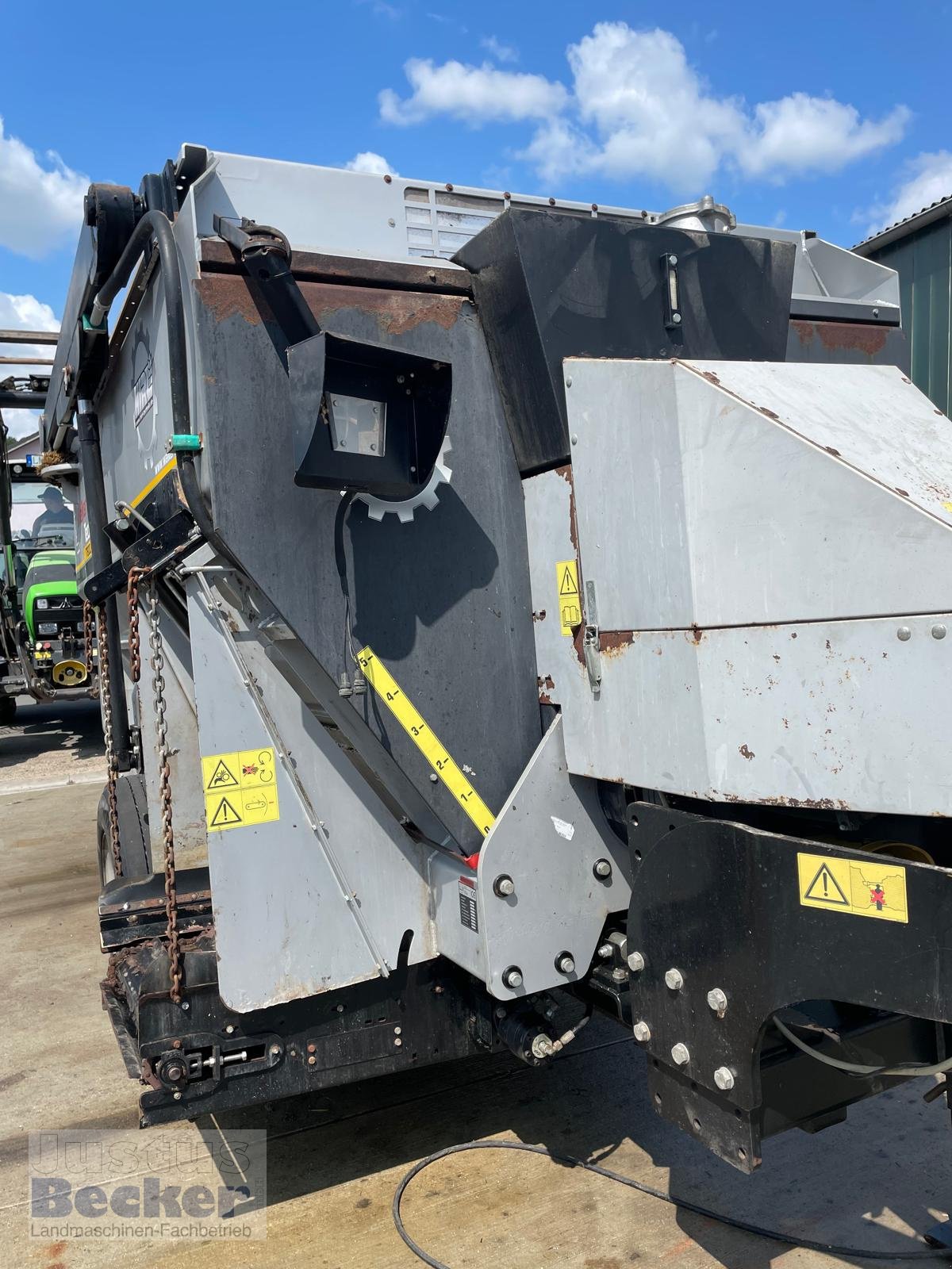 Futtermischwagen des Typs Hirl T 900 H, Gebrauchtmaschine in Weimar-Niederwalgern (Bild 7)