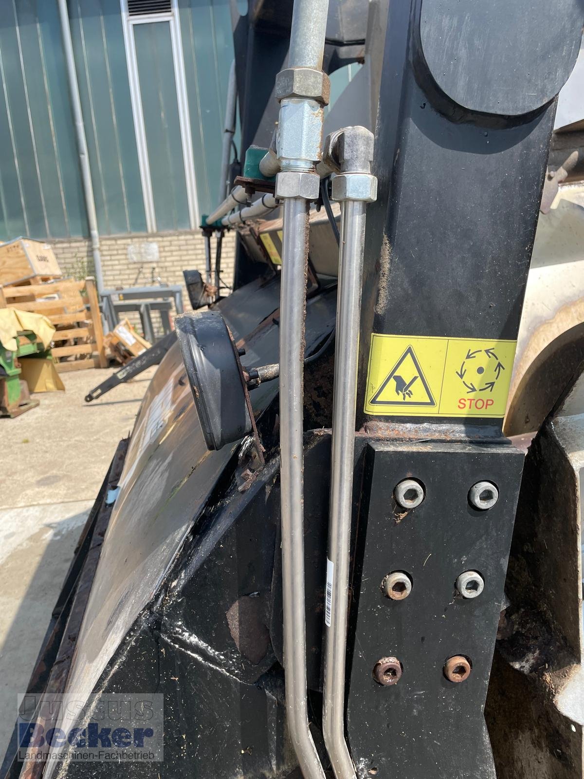 Futtermischwagen des Typs Hirl T 900 H, Gebrauchtmaschine in Weimar-Niederwalgern (Bild 9)