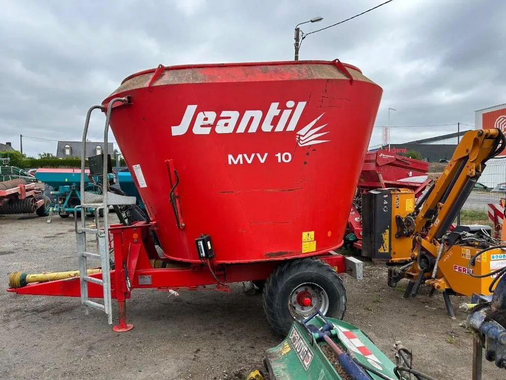 Futtermischwagen typu Jeantil MVV 10, Gebrauchtmaschine v MALESTROIT (Obrázek 1)