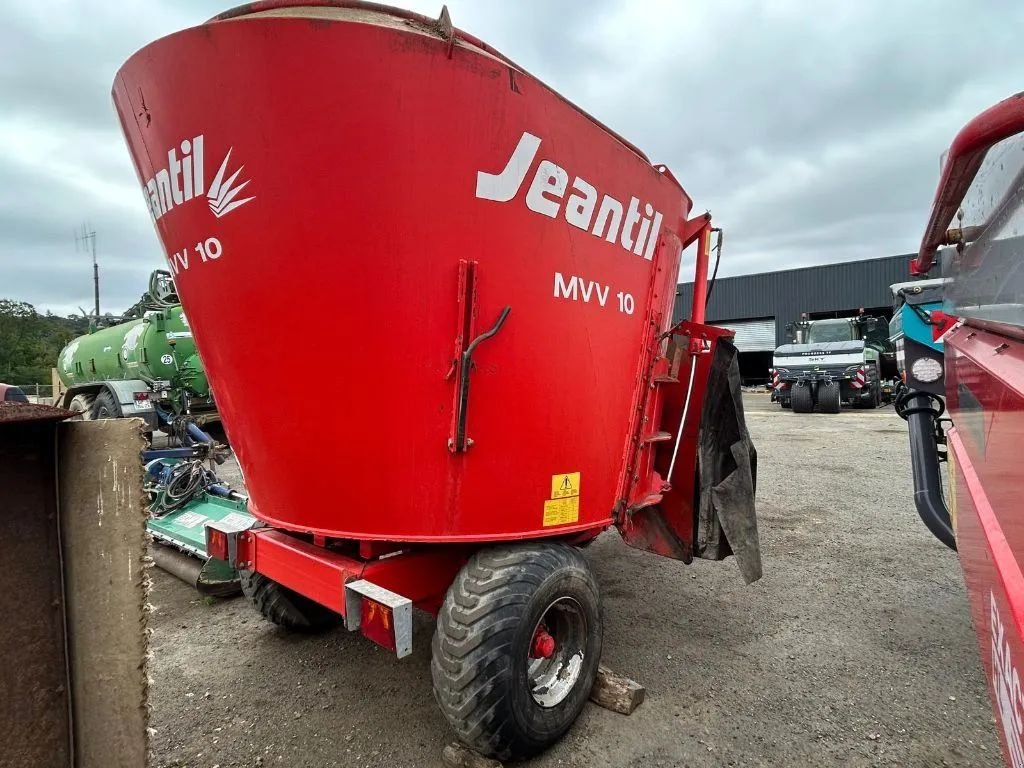 Futtermischwagen typu Jeantil MVV 10, Gebrauchtmaschine v MALESTROIT (Obrázek 7)