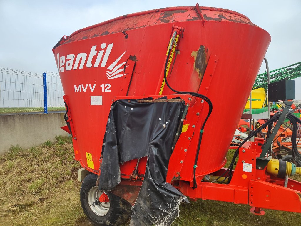 Futtermischwagen des Typs Jeantil MVV12, Gebrauchtmaschine in Lérouville (Bild 3)
