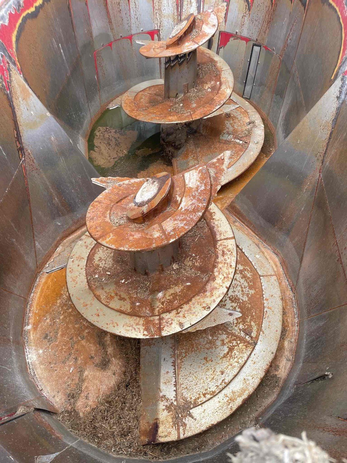 Futtermischwagen a típus JF Stoll Mélangeuse FEEDER Jf Stoll Lemken Feraboli, Gebrauchtmaschine ekkor: SAINT CLAIR SUR ELLE (Kép 4)