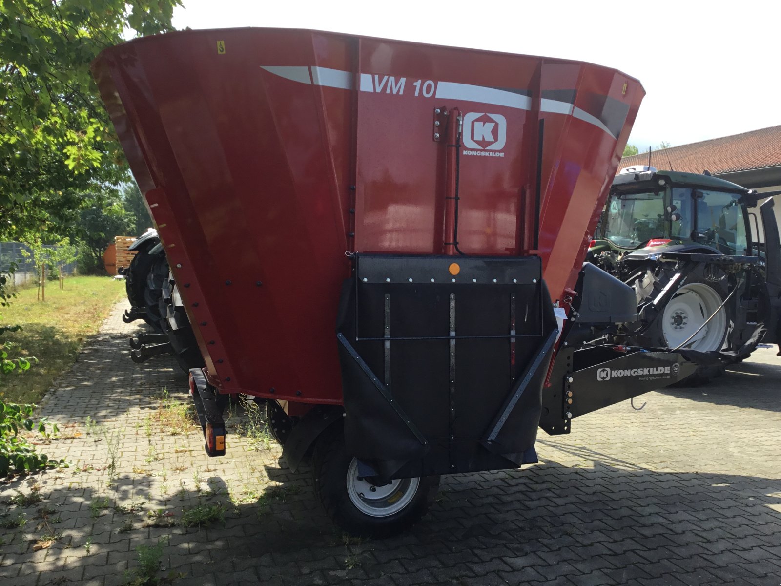 Futtermischwagen des Typs Kongskilde VM 10, Neumaschine in Deggendorf (Bild 4)