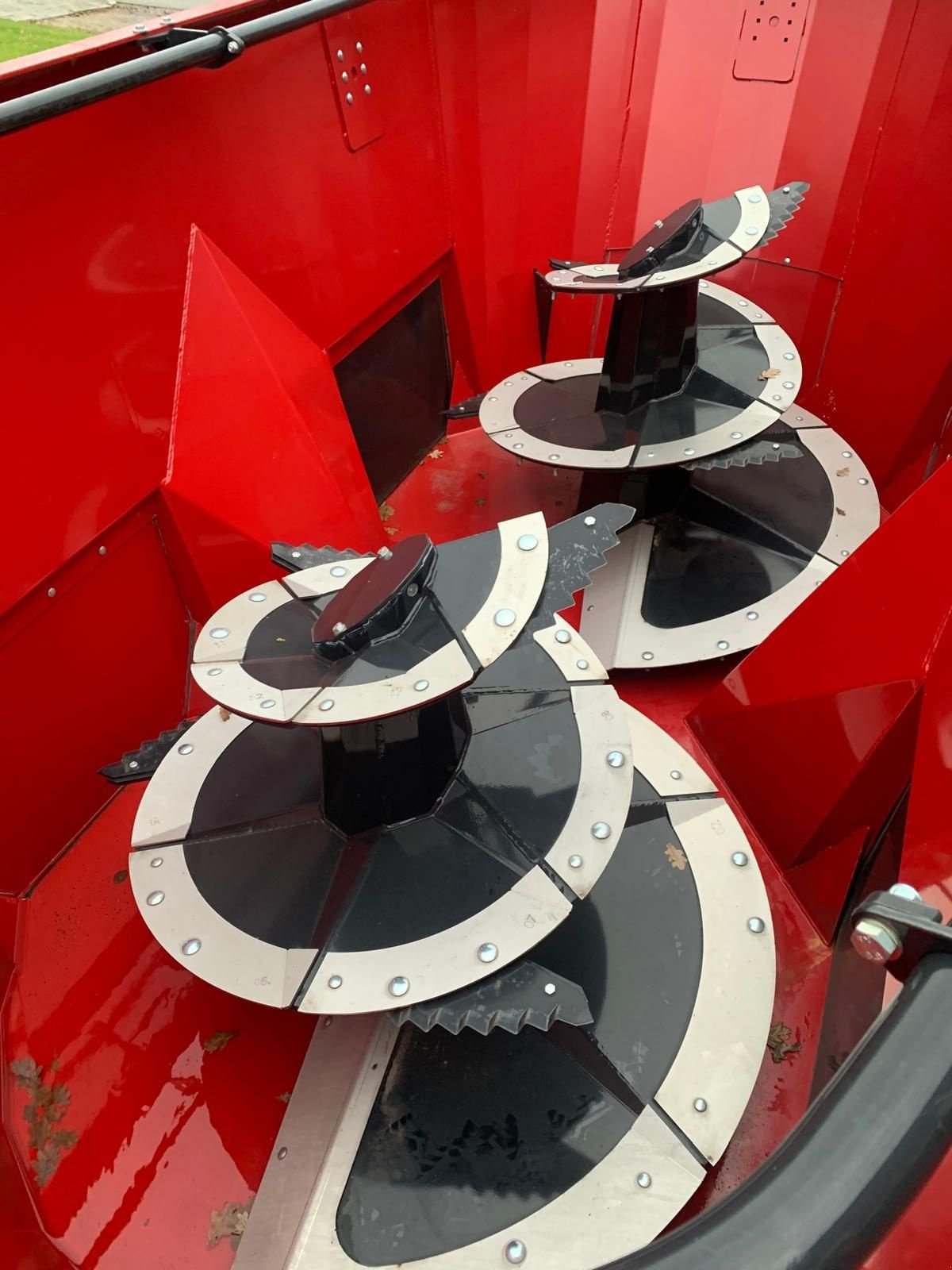 Futtermischwagen of the type Konskilde VM 14 S - VM 18 S, Neumaschine in Nieuwe Pekela (Picture 7)