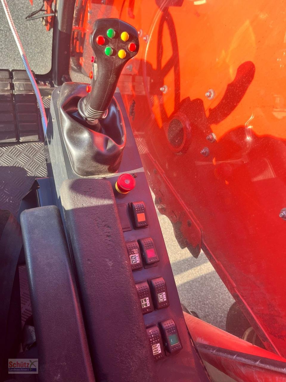 Futtermischwagen des Typs Kuhn 14.2 CS / Futtermischwagen / 2 Schnecken, Gebrauchtmaschine in Schierling (Bild 27)