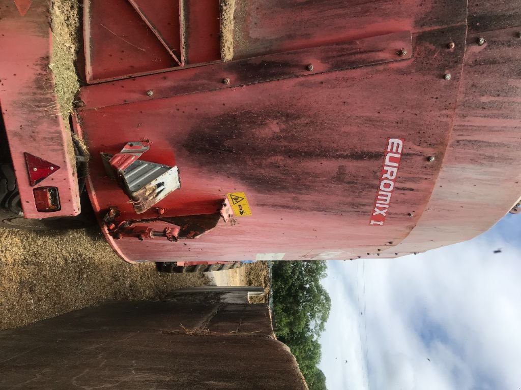 Futtermischwagen des Typs Kuhn Euromix 1, Gebrauchtmaschine in ST MARTIN EN HAUT (Bild 2)