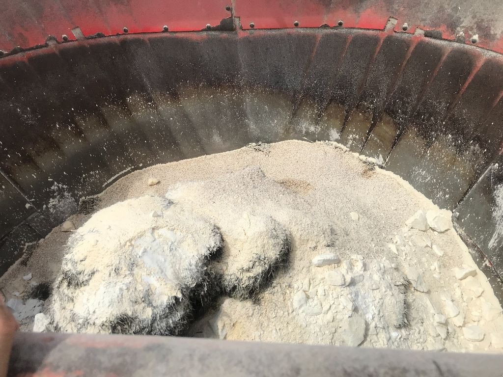 Futtermischwagen des Typs Kuhn Euromix 1, Gebrauchtmaschine in ST MARTIN EN HAUT (Bild 4)