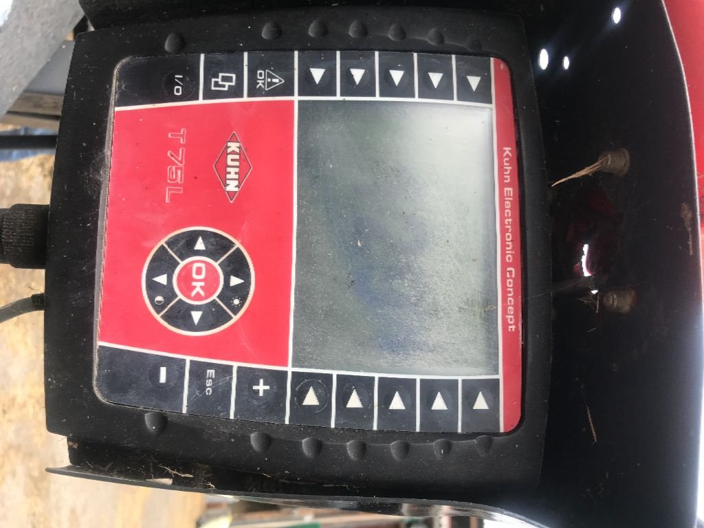 Futtermischwagen des Typs Kuhn Euromix 1, Gebrauchtmaschine in ST MARTIN EN HAUT (Bild 9)