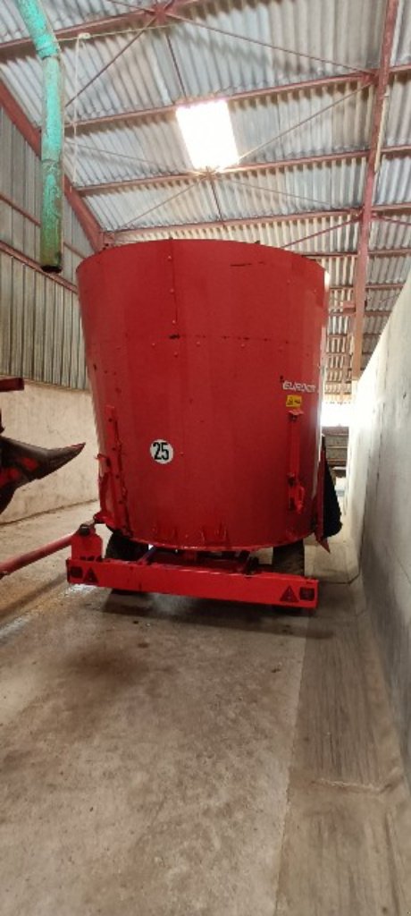 Futtermischwagen typu Kuhn EUROMIX 1270, Gebrauchtmaschine v MANDRES-SUR-VAIR (Obrázek 9)