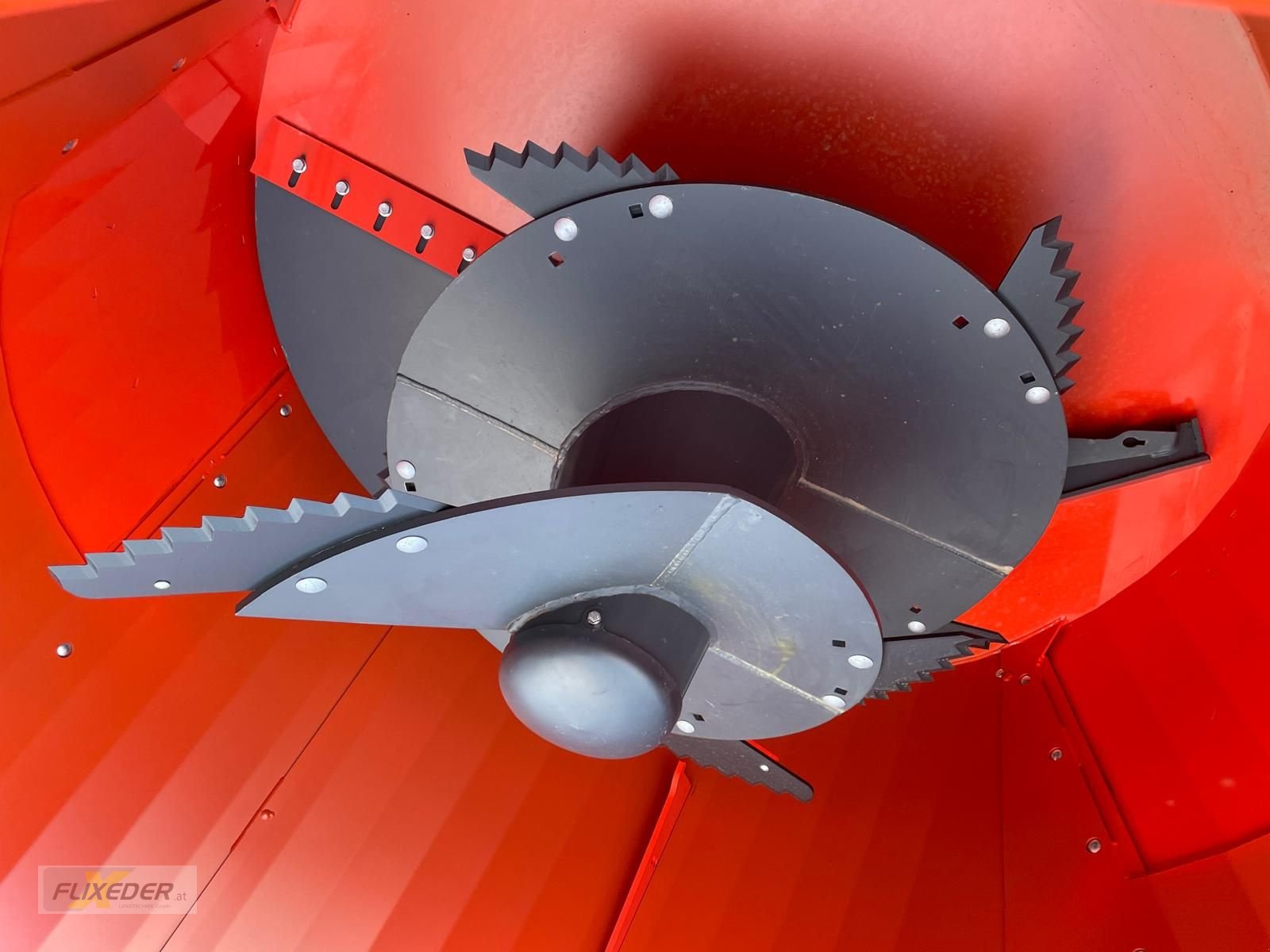 Futtermischwagen typu Kuhn Euromix 701v, Gebrauchtmaschine v Pattigham (Obrázek 4)