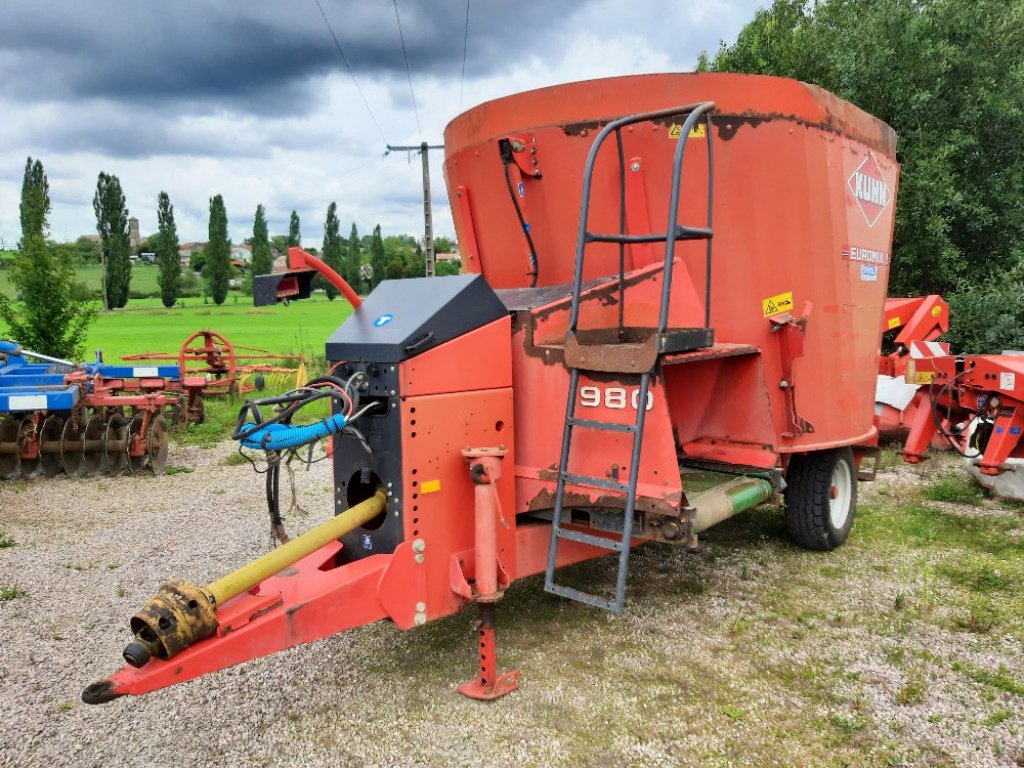 Futtermischwagen des Typs Kuhn EUROMIX 980, Gebrauchtmaschine in Lérouville (Bild 1)