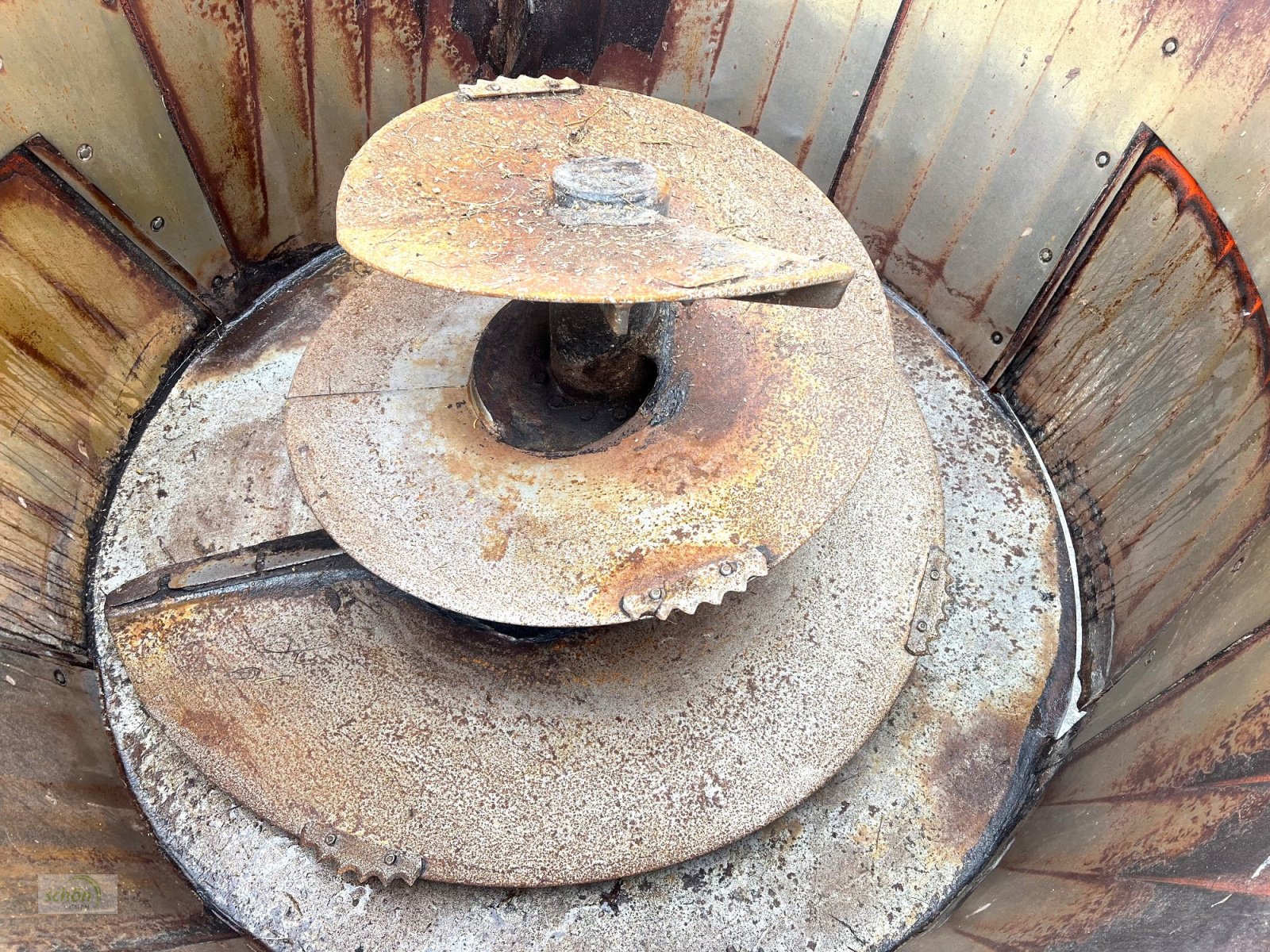 Futtermischwagen typu Kuhn Euromix I 870 mit beidseitigem Austrag - aus erster Hand, Gebrauchtmaschine v Burgrieden (Obrázek 15)